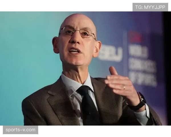 亚当·萧华宣布扩大“NBA学者”项目，资助更多少数族裔学生