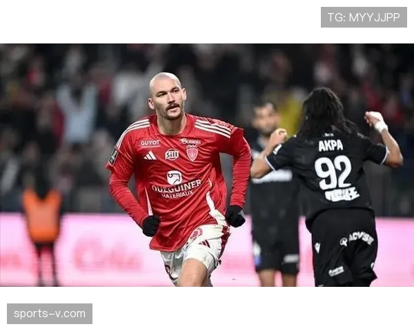 布雷斯特3-4雷恩，七球大战展现攻守失衡